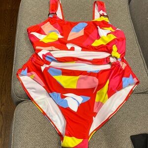 Trina Turk swim and spa collection bathing suit Large